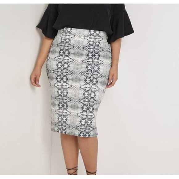 Eloquii Women's Column Snake Skin Knee Lgth Pencil Skirt Pull On Stretch Size 22 - Picture 1 of 12